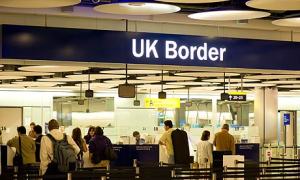 UK-Border-control-at-Term-007